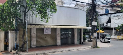 ផ្ផ្ទះកែងសំរាប់ជួលនៅសង្កាត់ទឹកល្អក់2 l Flat for rent Sangkat Teuk L'ak ti 2