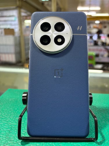 ចង់លក់ទូរស័ព្ទ one plus 13