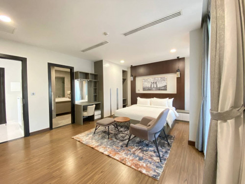 Modern 1-Bedroom | Prime Location in BKK2 – Hot Deal