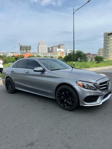 C300 AMG​2015 parkingឡានស្អាត​ ពណ័ប្រផះ​ ក្នុង​ខ្មៅ​ លក់ថោកដូចប្រលិត   2 ប៉ូតុង ក្រដាស់ពន្ធ​
