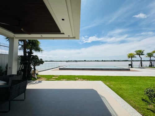 Luxury Villa For  Sale & Rent  Along National Road Number With Monthly Income