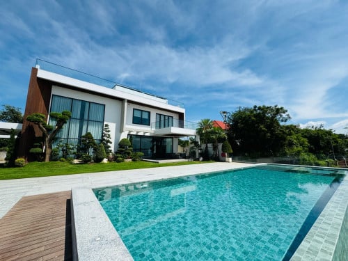 Luxury Villa For  Sale & Rent  Along National Road Number With Monthly Income