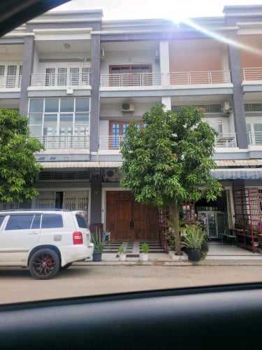 បូរីពីភពថ្មី Aeon II