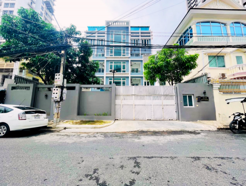 អាផាតមិនសម្រាប់ជួល - បឹងកេងកង ៣ / 公寓楼出租 📍 地点：Boeung Keng Kang 3