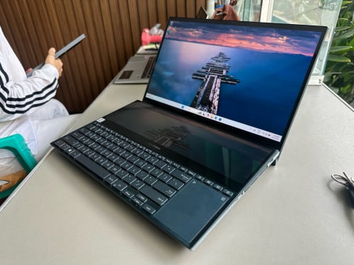 Asus zenbook pro duo 581LV/i7-10750H 2.6Ghz/ram32/m.2 512/15.6inch/RTX2060 6G gaming n design