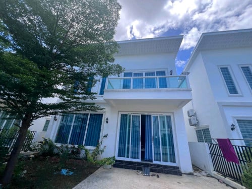 វីឡាទោលលក់បន្ទាន់