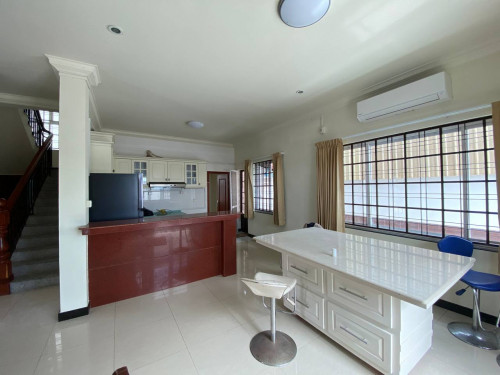 Nice 3Bed Plus 1 Bed For Rent In Tonle Bassac Area