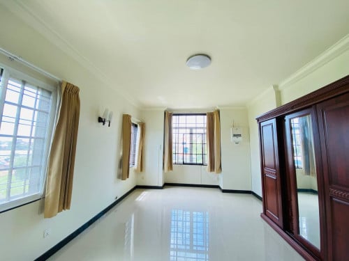Nice 3Bed Plus 1 Bed For Rent In Tonle Bassac Area