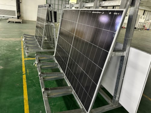 រោងចក្រ​