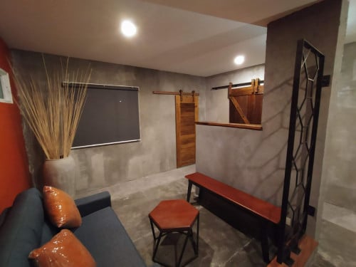 ដីលក់ទំហំ 2054 ម៉ែត្រការេ និងមានផ្ទះលំហែ ២។ / 2054 SQM land with two bungalows