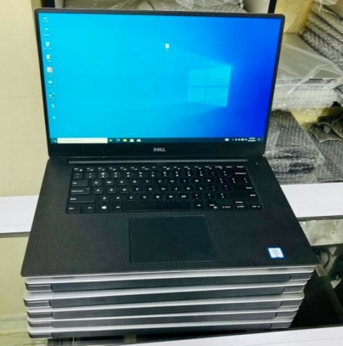 Precision 5520 Xeon 3.0ghz ram 16gb ssd m2 512gb touch 4k VGA m1200 4gb