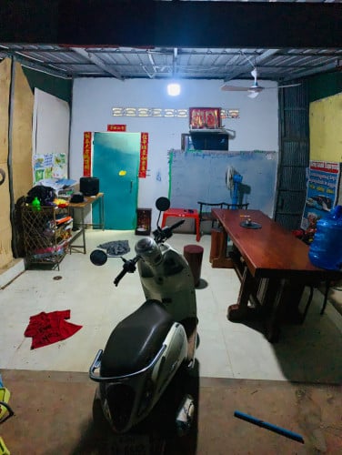 ផ្ទះលក់បន្ទាន់ 28700$ចចារ ចុះពីថ្នល់ជាតិលេខ ៤​ 450ម៉ែត្រ