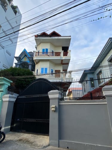 ផ្ទះលក់នៅភូមិចំរេីនផល