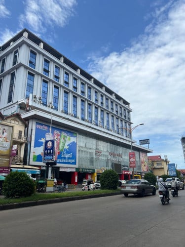 🏠ផ្ទះលក់បន្ទាន់ក្បែរផ្សារស្ទឹងមានជ័យថ្មី តម្លៃ60000$ ចចារ