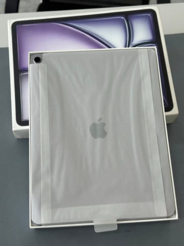iPad Air M3ថ្មីប្រអប់