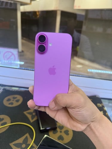 Iphone16 ZP pink battery 100% ស្អាតដូចថ្មី 100%