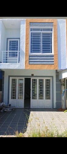 ផ្ទះលក់បន្ទាន់តម្លៃក្រោមទីផ្សារ