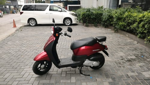 ម៉ូតូធូរដេរប្រើប៊ិចលក់