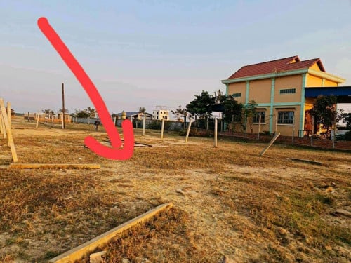 ដីលក់ 10×24