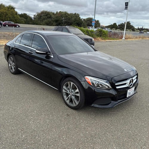 ថ្មីដាច់ ឡានDealer C300 អេក្រង់ធំ សាង 24900$