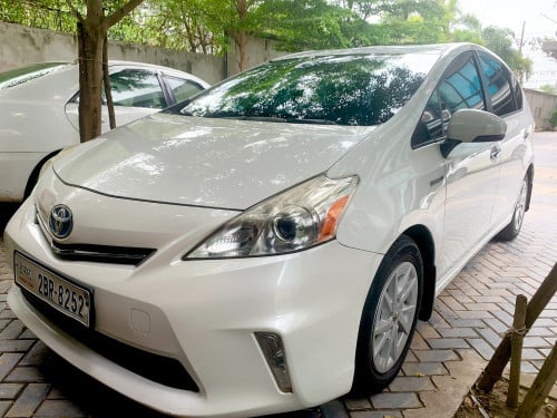 Prius V 012 ឡានស្អាត​មិនបុកមិនប៉ះ ម្ចាស់ដើម