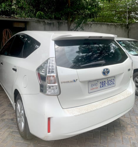 Prius V 012 ឡានស្អាត​មិនបុកមិនប៉ះ ម្ចាស់ដើម