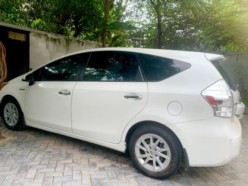 Prius V 012 ឡានស្អាត​មិនបុកមិនប៉ះ ម្ចាស់ដើម