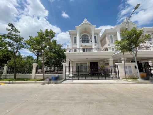 វីឡាព្រីនស៍Bកែង សម្រាប់ជួល​​ | Villa Prince B Corner for Rent in Borey ML Tiara