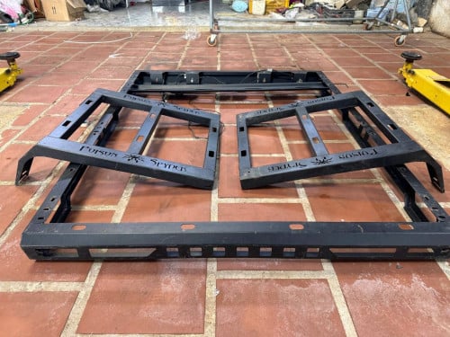 កាងលេង Jeep