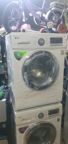 ម៉ាស៊ីនបោកគក់ Lg 10kg