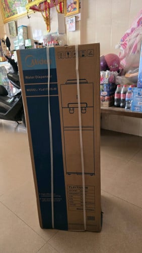 ម៉ាស៊ីនទឹកត្រជាក់ Midea