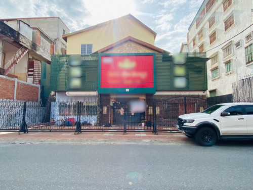 Shophouse for Rent in BKK3 – Business Area