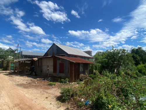 🏦House Available for Urgent Sale at a Special Price (Negotiable).