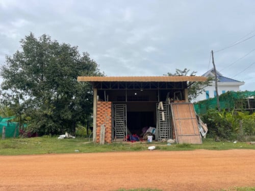 🏦House Available for Urgent Sale at a Special Price (Negotiable).
