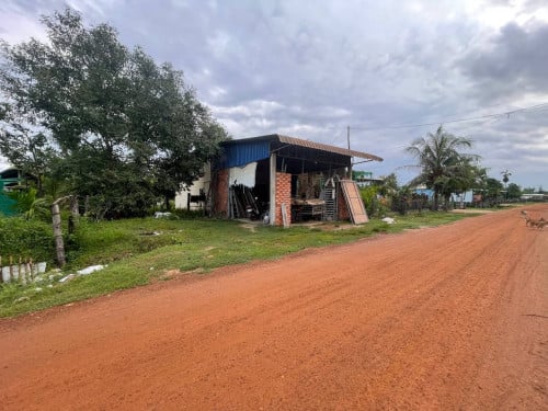 🏦House Available for Urgent Sale at a Special Price (Negotiable).