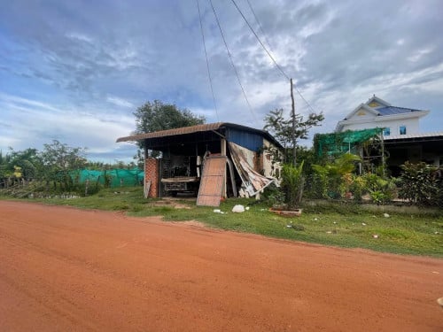 🏦House Available for Urgent Sale at a Special Price (Negotiable).