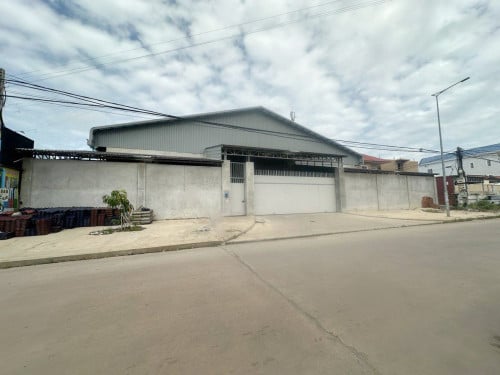 ឃ្លាំងសម្រាប់លក់ នៅសែនសុខ | Warehouse for Sale in Khan Sen Sok