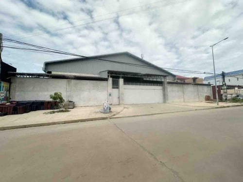 ឃ្លាំងសម្រាប់លក់ នៅសែនសុខ | Warehouse for Sale in Khan Sen Sok