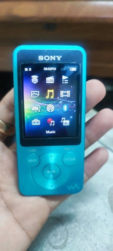 Walkman Sony corp 16G storage