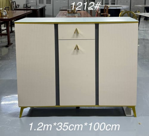 ទូស្បែកជើងម៉ាប់