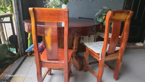 ឈុតតុ1កៅអី10 កំរាស់1,5តឹក ឈើ ធ្នង់សុទ្ធ100