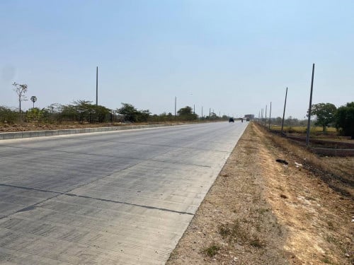 ដីលក់លេីផ្លូវ​ សុី​ ជីនពីង​10នាទីពីព្រលានថ្មី