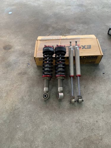 បូម Explorer 1ឈុត សំរាប់ Ford Everest