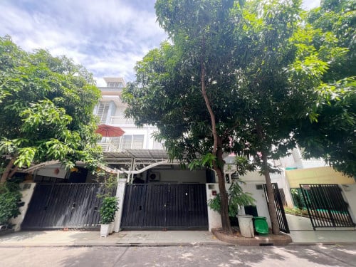 វីឡាLB សម្រាប់ជួលនៅបុរីប៉េងហួតបឹងស្នោរ | LB Villa for rent at Borey PH Boeung Snor