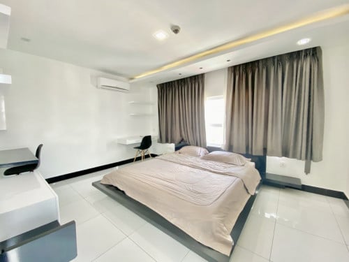 Modern 1-Bedroom | In BKK3 – Prime Location
