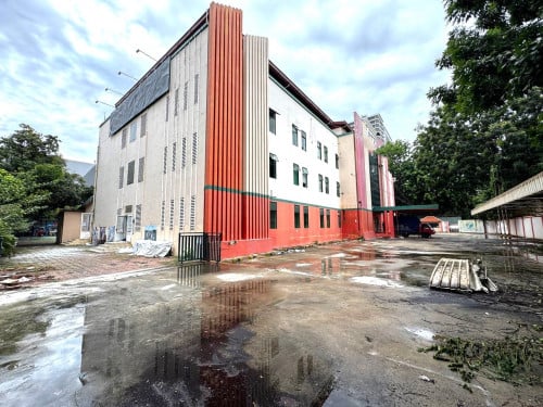 COMMERCIAL BUILDING FOR RENT NEAR AEON MALL 1