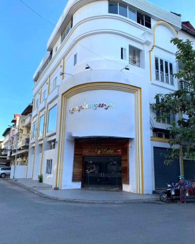 Commercial Shophouse for Rent Heart of Phnom Penh Capital
