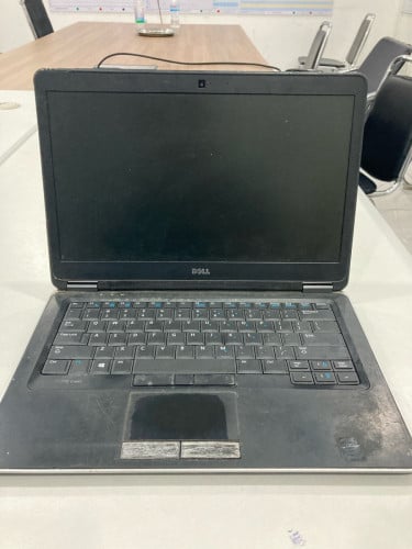 Dell Latitude E7440 Ram 8GB Core i7 អាចយកប្រើការងារធ្ងន់បាន