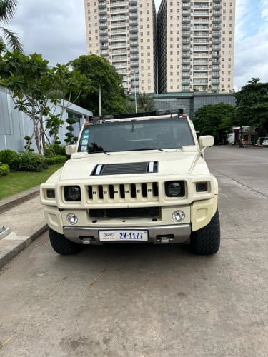 Hummer H2 ម៉ាស៊ូត សុីន អែមណាស់
