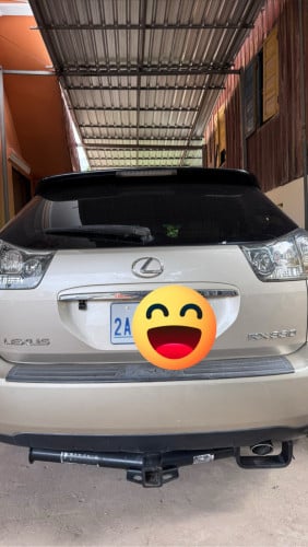 Lexus 330 Half Full 04